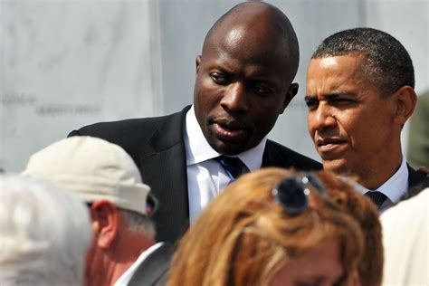 former obama aide tells all in new memoir