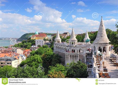 Leggi le recensioni imparziali e guarda foto per trovare hotel e alloggi ai migliori prezzi a budapest. Budapest, Ungheria immagine stock. Immagine di aereo ...