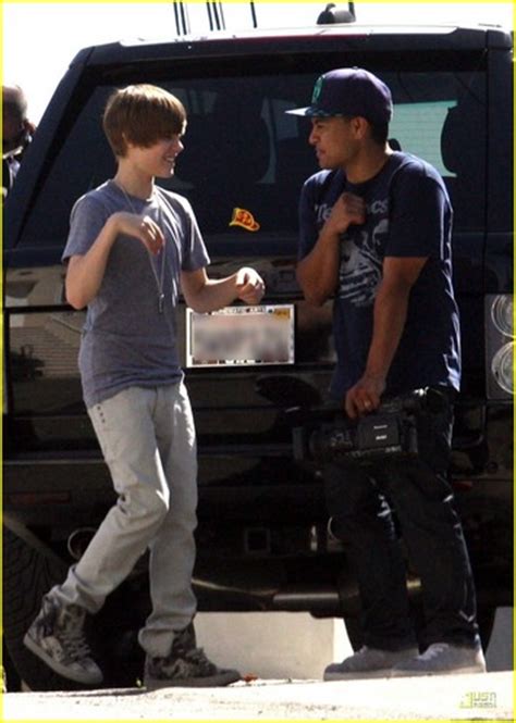 Justin Bieber And Sean Kingston Shoot Eenie Meenie Music Video Justin Bieber Photo 11176319