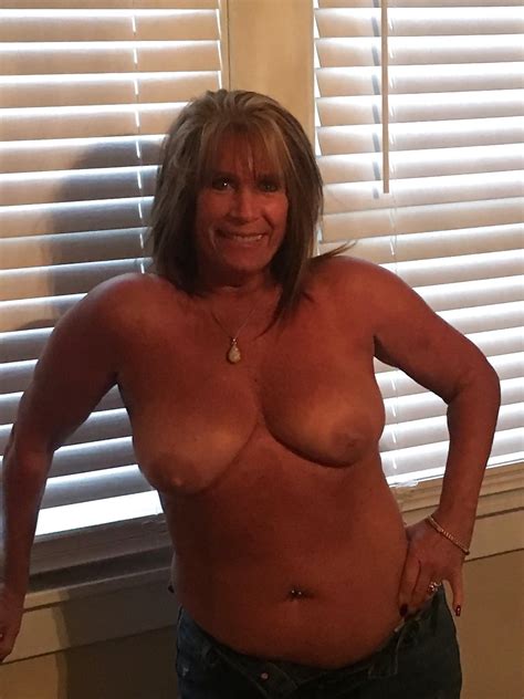 Wendy Yo Hot Mature Milf Big Tits Photo