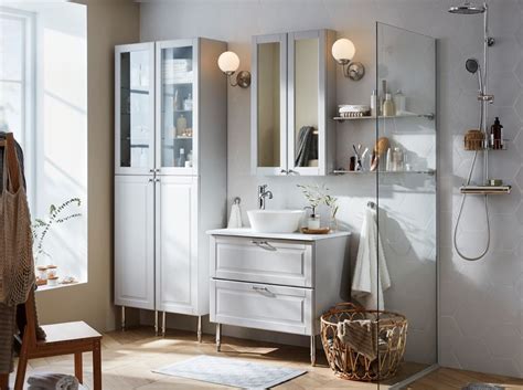 Showroom conducto nv verkoop plaatsing en behandeling from fliesen. Ikea #Badezimmer mit weißen #Badschränken im modernen # ...