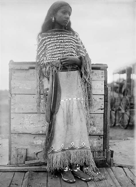 Native Pride Vintage Native American Girls Po Imgsrcru