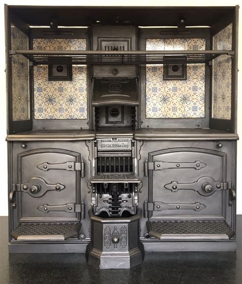 Timeless, durable, and easy to use. Victorian Cast Iron (the Herald) Kitchen Cooking Range ...