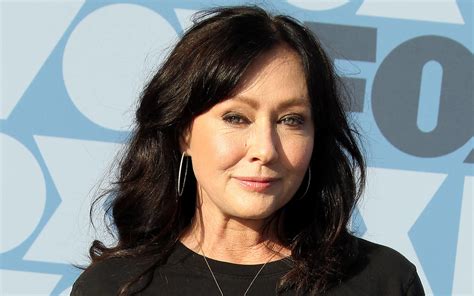 Still married to her husband kurt iswarienko? Beverly Hills, 90210: Warum Shannen Doherty endlich dabei ist
