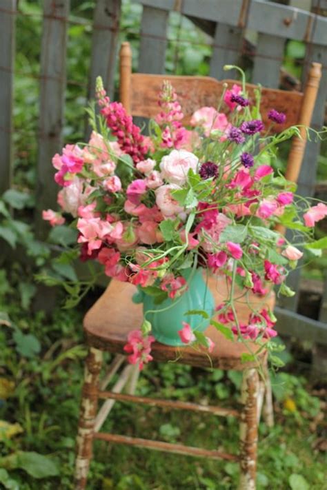 Bscf wrapped bouquet of seasonal. blulilly: (via Extras :: The Seasonal Bouquet Project ...