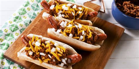 Your favorite bun or flat bread. Hot Dog Chili Recipe - How to Make Hot Dog Chili