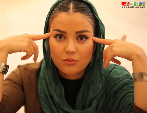 Sanaya irani hindistanlı bir dizi ve film oyuncusudur. دختر ایرانی dokhtar irani