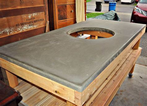 This barbecue/grill table is perfect for camping, tailgating, grilling in the yard. Ana White | DIY Big Green Egg Grill Table with Concrete ...