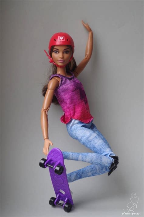 Plastic Dreams Barbie Et Miniatures Made To Move Barbie Doll