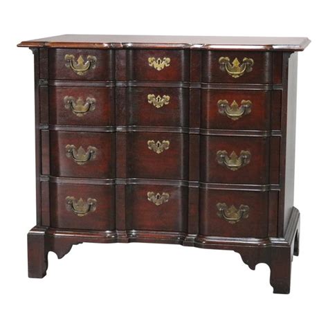 Vintage Chippendale Baker Style Mahogany Block Front Chest Of Drawers