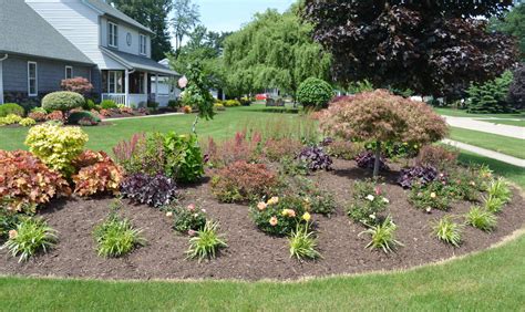 Do you assume outdoor corner landscaping ideas looks great? 23 Landscaping Ideas with Photos. - Mike's Backyard Nursery