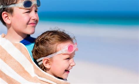 Cómo Hacer Que Tu Día En La Playa Con Niños Sea Un éxito Care For Kids