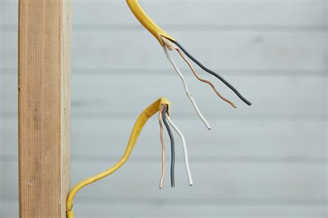 How To Splice Electrical Wires 2022