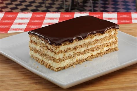 Top with chocolate buttercream and chocolate. Portillo's Menus Prices - Complete list of all Portillo's foods and beverages