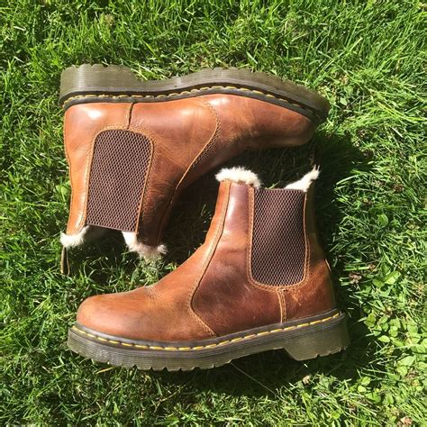 They can be worn with many different outfits and through various seasons. Doc Martens fur-lined Chelsea boots size 7 | Chelsea boots ...