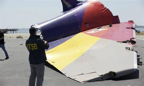 Asiana Airlines Crash In San Francisco Photo 34 Pictures Cbs News