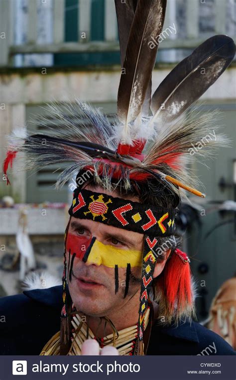 Un Huron Wendat Homme Amerindian Photo Huron Indians Huron Wendat