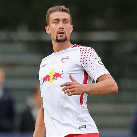 Game log, goals, assists, played minutes, completed passes and shots. Joueur Stefan Ilsanker - Onze Mondial
