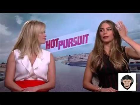 Sofia Vergara Reese Witherspoon And Handcuffs Hot Pursuit Interview Reese Witherspoon Sofia