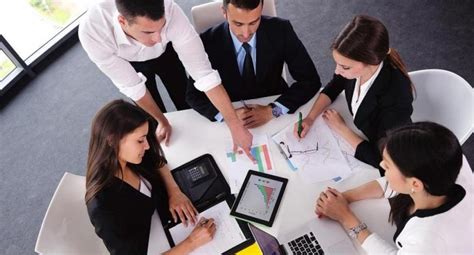 Productividad laboral del sector formal es siete veces superior a la