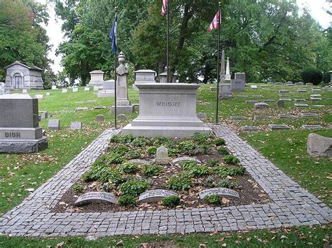 This Is Where The Wright Brothers Were Buried In Dayton Ohio Cemetery