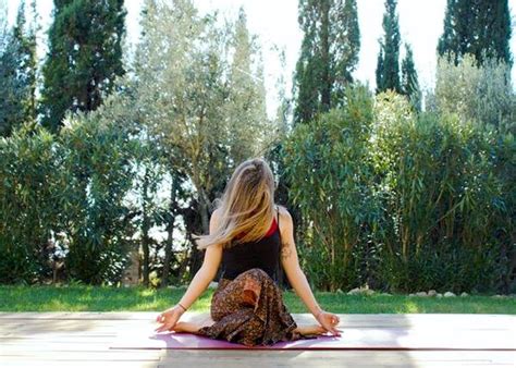 7 BEST Yoga Retreats For Beginners For Your Mind And Body 2024