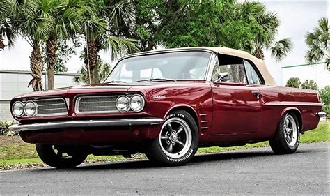 Pick Of The Day 1963 Pontiac Tempest With Factory V8 And Loads Of Style