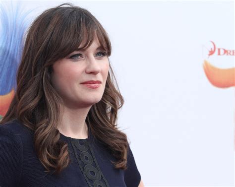 Zooey Deschanel Claims Manager Brought Stranger Into Her Dressing Room