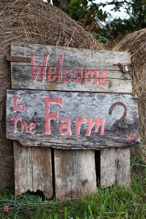 Wood Welcome Sign At The Barn Angie Gann Photography Chattanooga Tn