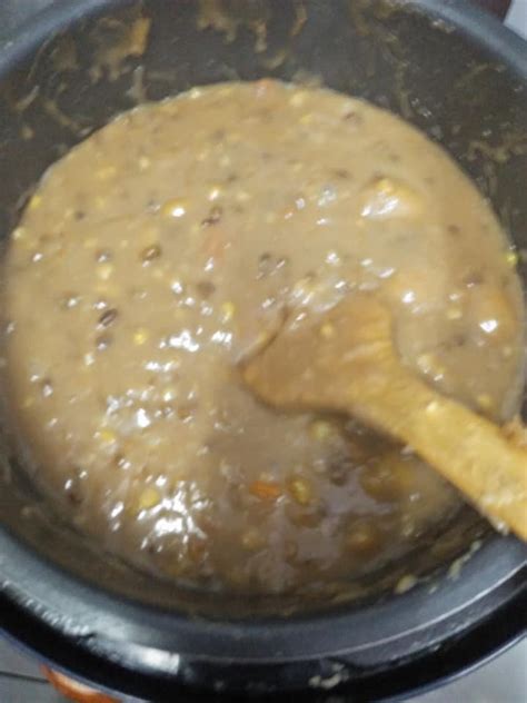 Bubur asyura ialah bubur yang dibuat dengan pelbagai campuran ramuan pada 10 muharram iaitu pada hari asyura. Food, Lifestyle, Education, Parenting, DIY | CaraResepi