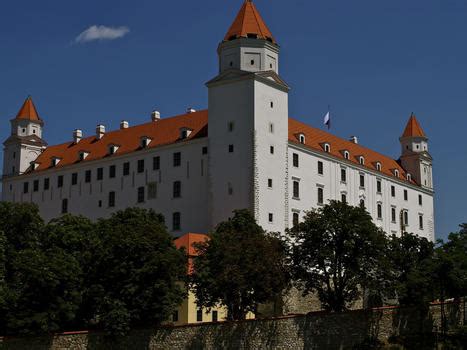 Bratislava is de hoofdstad van slowakije en een bezoek waard. Slovakia — Attractions