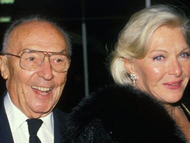 Line renaud, sa première nuit d'amour avec loulou gasté : Line Renaud - La biographie de Line Renaud avec Voici.fr