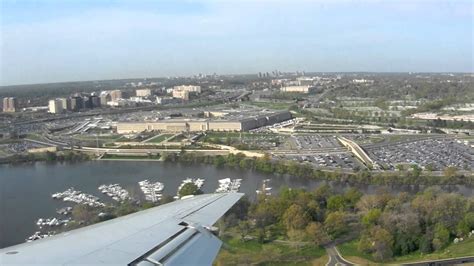 Fantastic River Visual Approach Washington Dca By American Airlines