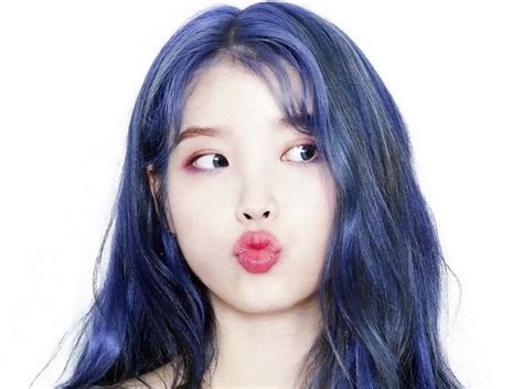 Koreans Couldnt Get Enough Of Ius Mystical Blue Hair Color Koreaboo