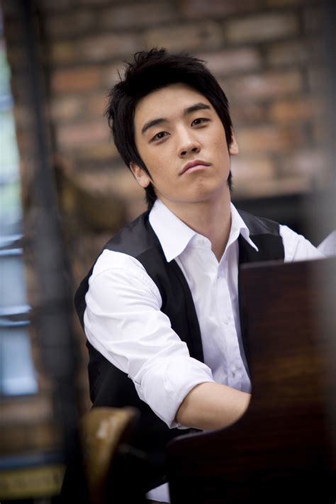 We did not find results for: ★SeungRi★ - Seungri Photo (33396534) - Fanpop