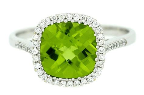 A Guide To The August Birthstone Peridot Ramsdens Jewellery