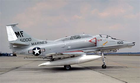 Usnusmc A 4 Skyhawk Photo 137 Pilots Aviation Us Navy Aircraft