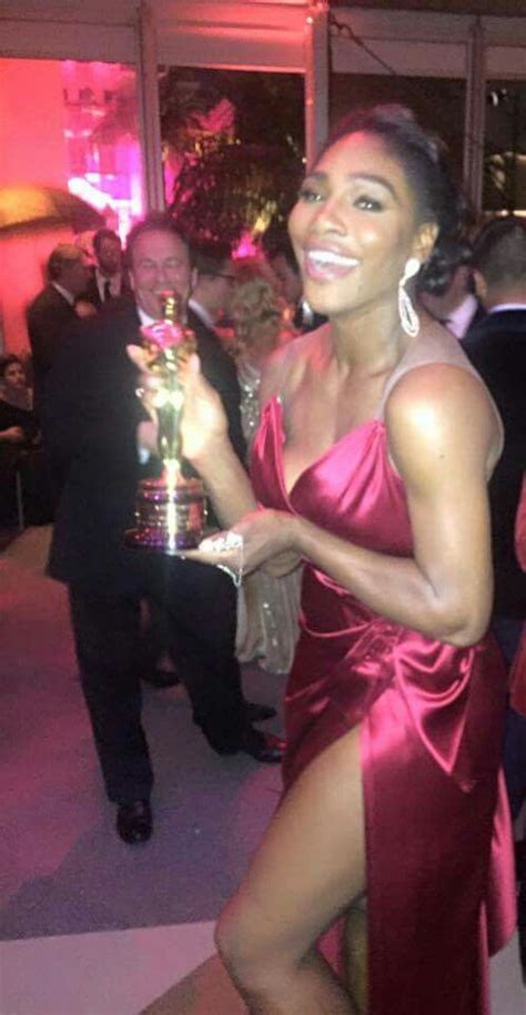 Serena Hold Commons Oscar Her X Beautiful Moments Serena Williams