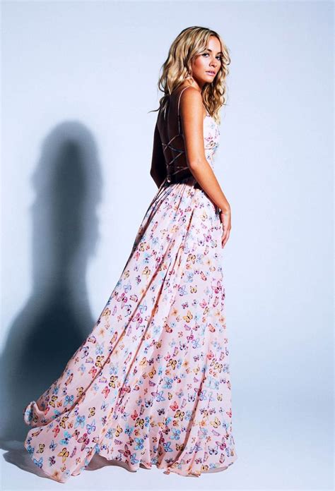 Θ [브리아나 홀리] Θ Bryana Holly Modeling For Lurelly Photoshoot 1 Lace Back Dresses Lovely