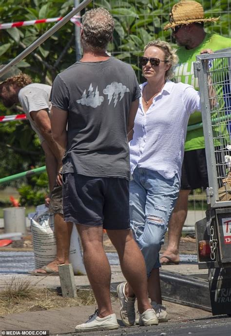 The Block S Shelley Craft Oversees The Final Stages Of Her Home Build In Byron Bay Daily Mail