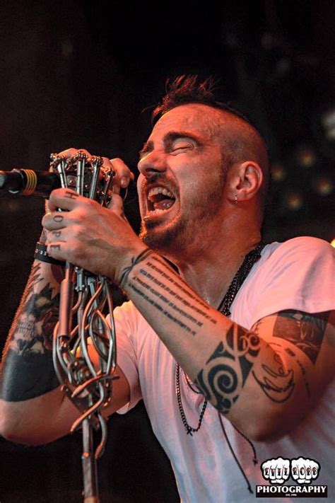 Between six studio albums and two different frontmen, they have a good amount of songs to choose from when they play a show. Pin by 💀𝕶𝖑𝖆𝖚𝖉𝖎𝖆 𝕯𝖊𝖆𝖙𝖍𝖈𝖔𝖗𝖊💀 on Adam Gontier | Three days ...