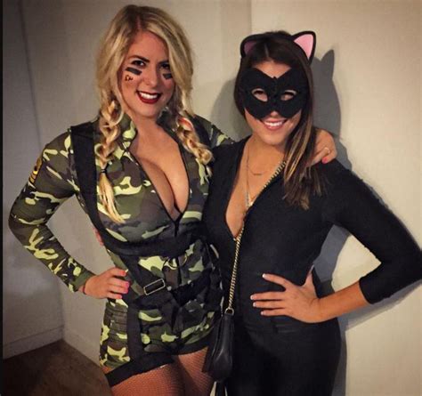 Jon rahm of spain and his girlfriend kelley cahill pose with the trophy. Hottest Golf Wives And Girlfriends 2020 - (MUST READ ...