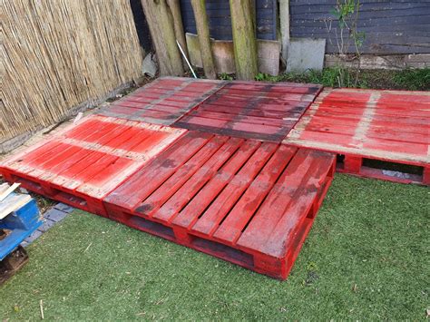 Raised Decking On Pallets Patio Made With Wooden Pallets