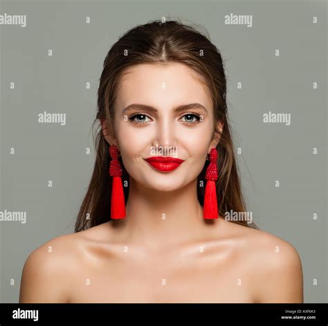 Female Earrings Hi Res Stock Photography And Images Alamy