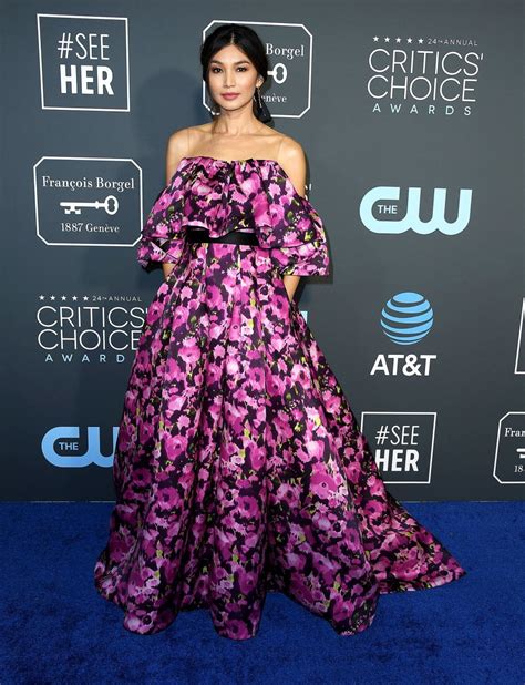 Critics Choice Awards 2019 Red Carpet Fashion Celebs In Dresses