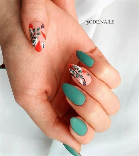 matte green short oval nails design with flowers, Acrylic short oval nails design for summer