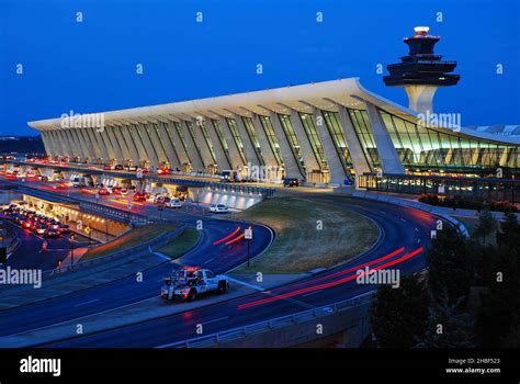 Dulles International Airport Terminal Hi Res Stock Photography And