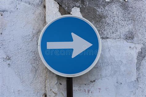 133 One Way Sign Italy Stock Photos Free And Royalty Free Stock Photos