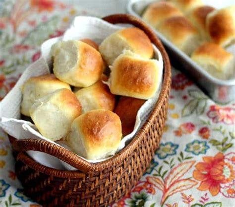 1 hour light and buttery dinner rolls inquiring chef