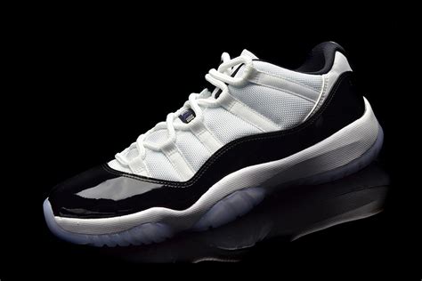 The jordan 11 concord 2018 features a ballistic nylon upper paired with black patent leather. A First Look at the Air Jordan 11 Low "Concord" | HYPEBEAST